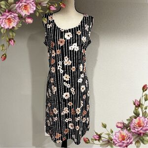 A-line scoop neck sleeveless floral striped dress swing style